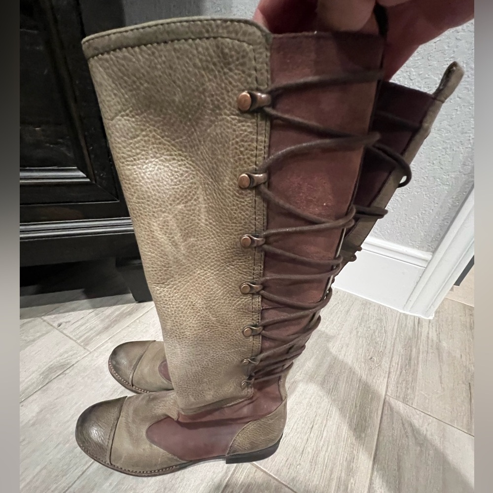 Women’s Naya boots